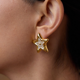 STUDDED STAR EARRINGS - 18K GOLD-PLATED