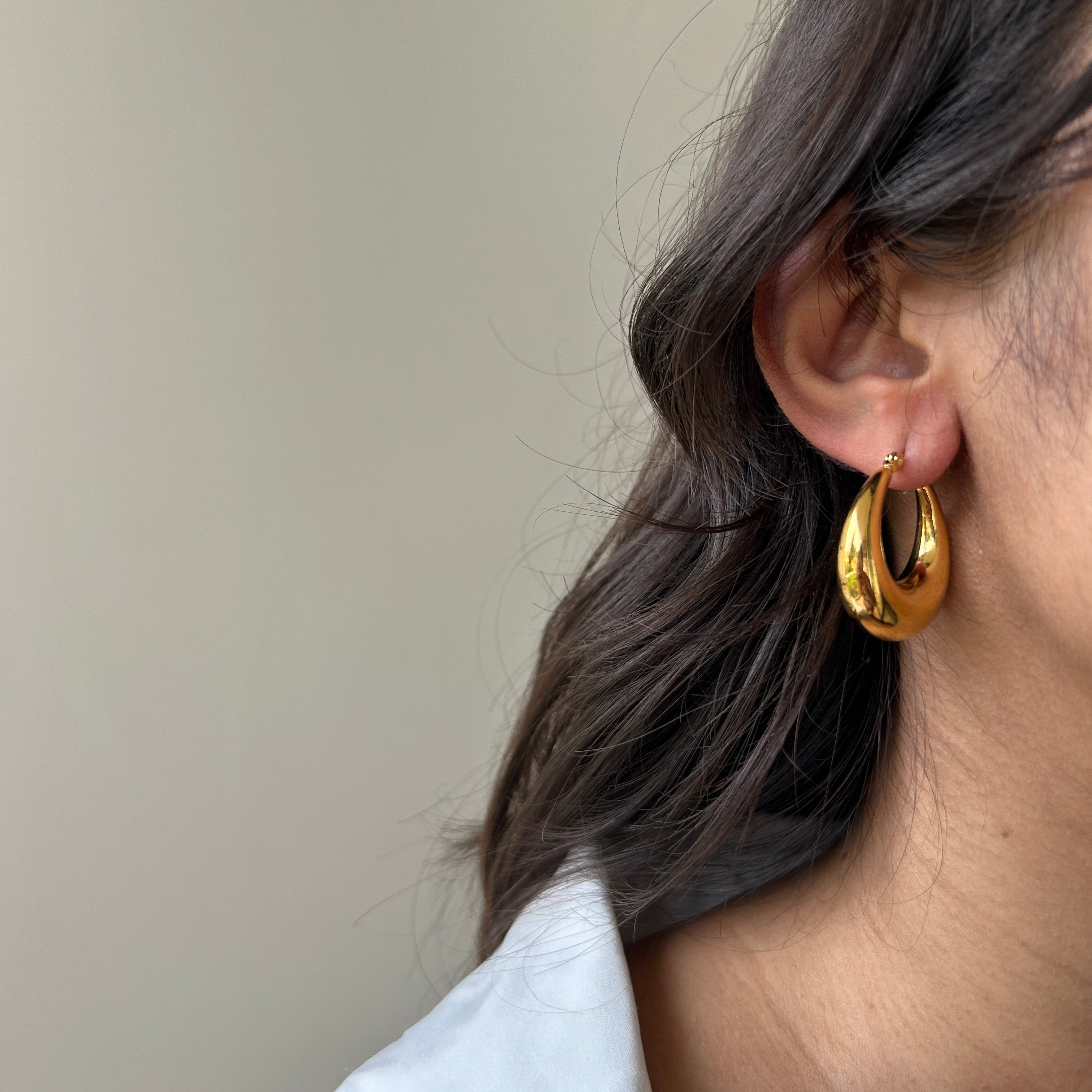 Celine Hoops