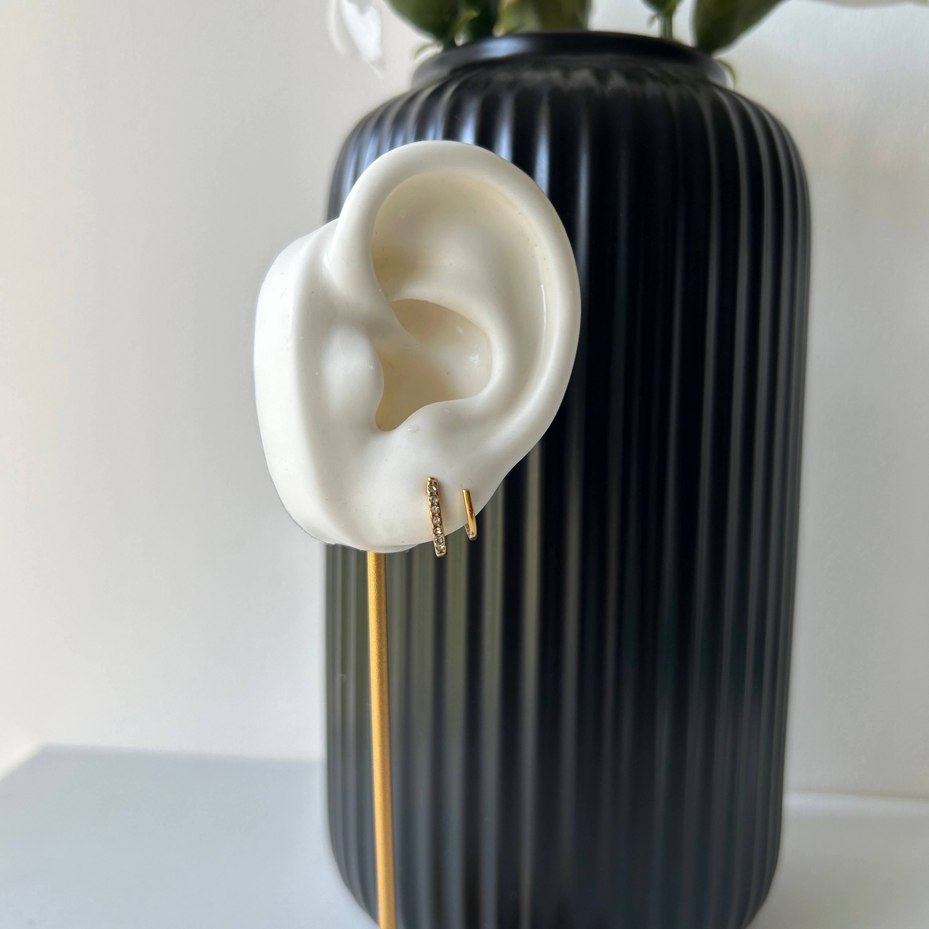 2 Piercing Illusion Earrings