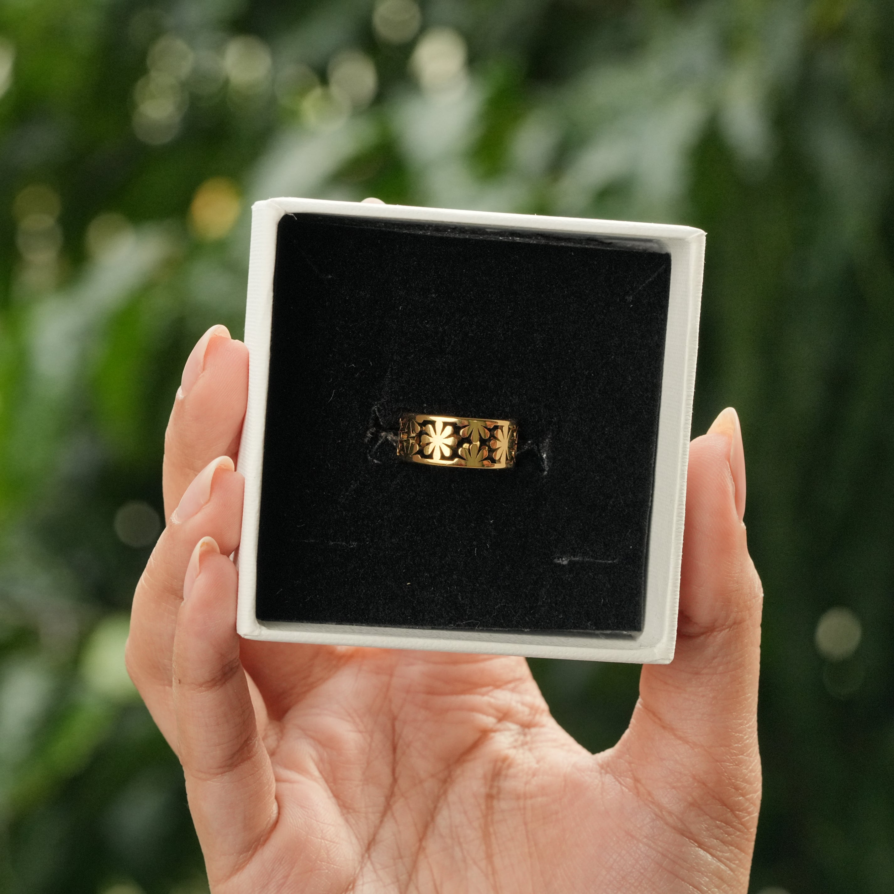 Floral Band Ring