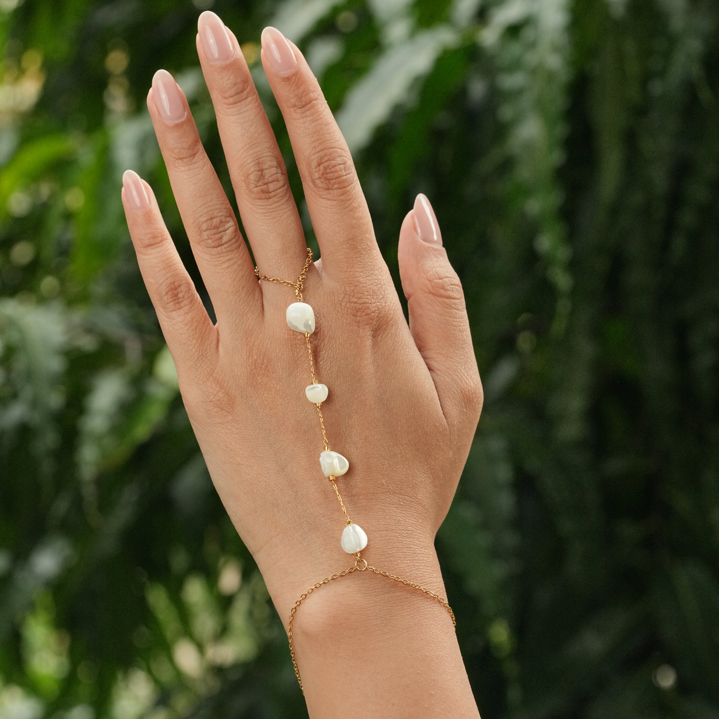 Pearl Handchain
