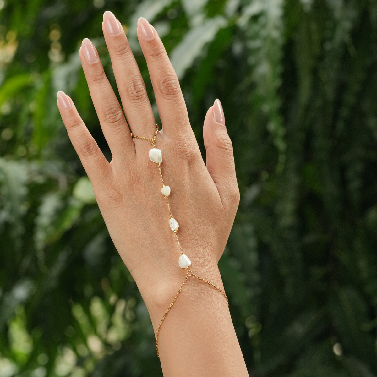 Pearl Handchain