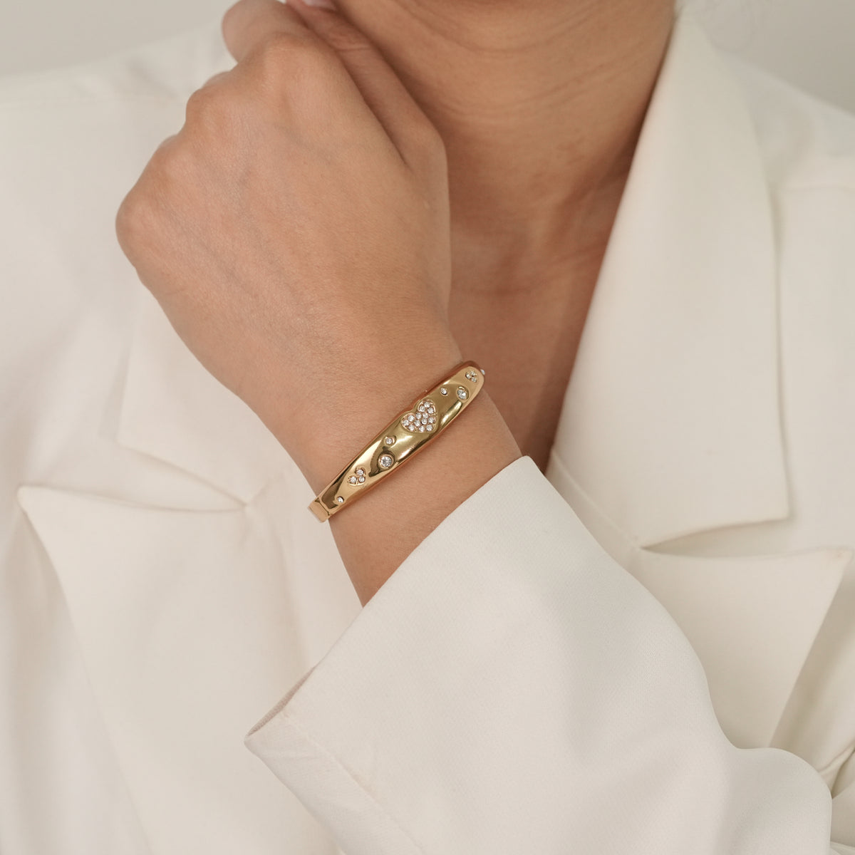Heart Crystal Bangle