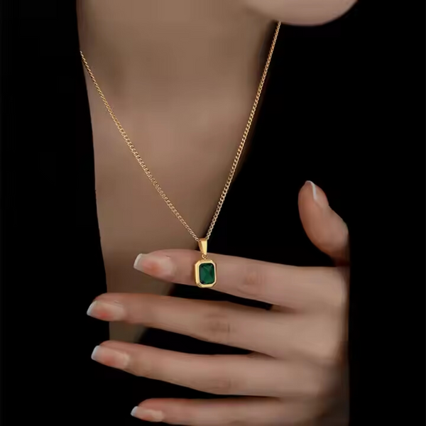 EMERALD BLISS NECKLACE - 18K GOLD-PLATED