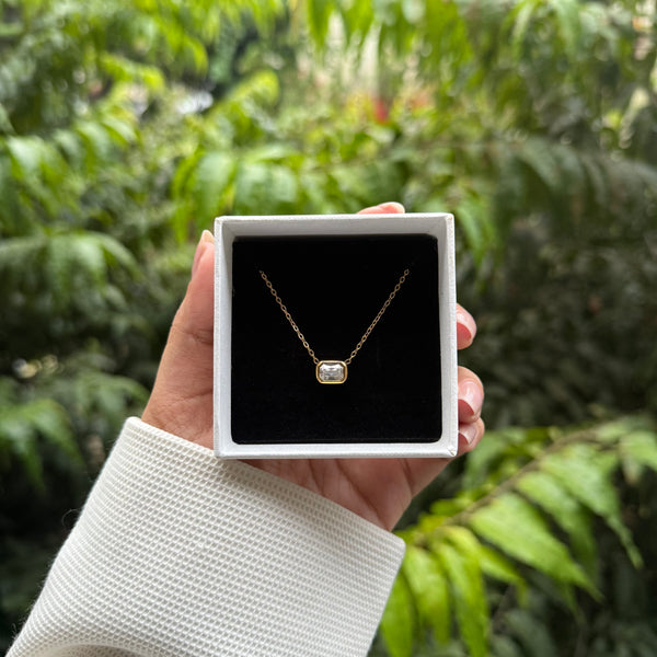 RADIANT BEZEL NECKLACE - 18K GOLD-PLATED