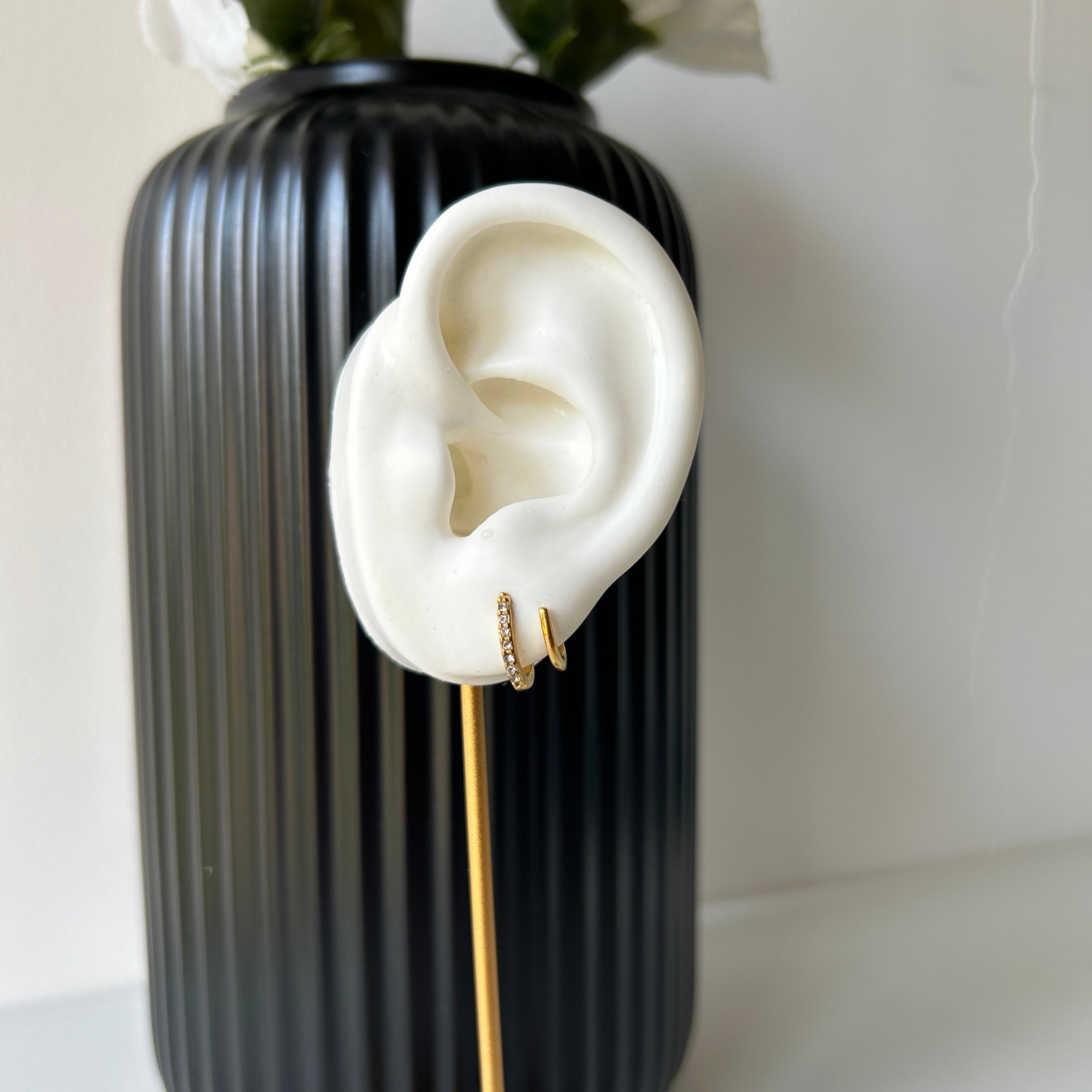 2 Piercing Illusion Earrings