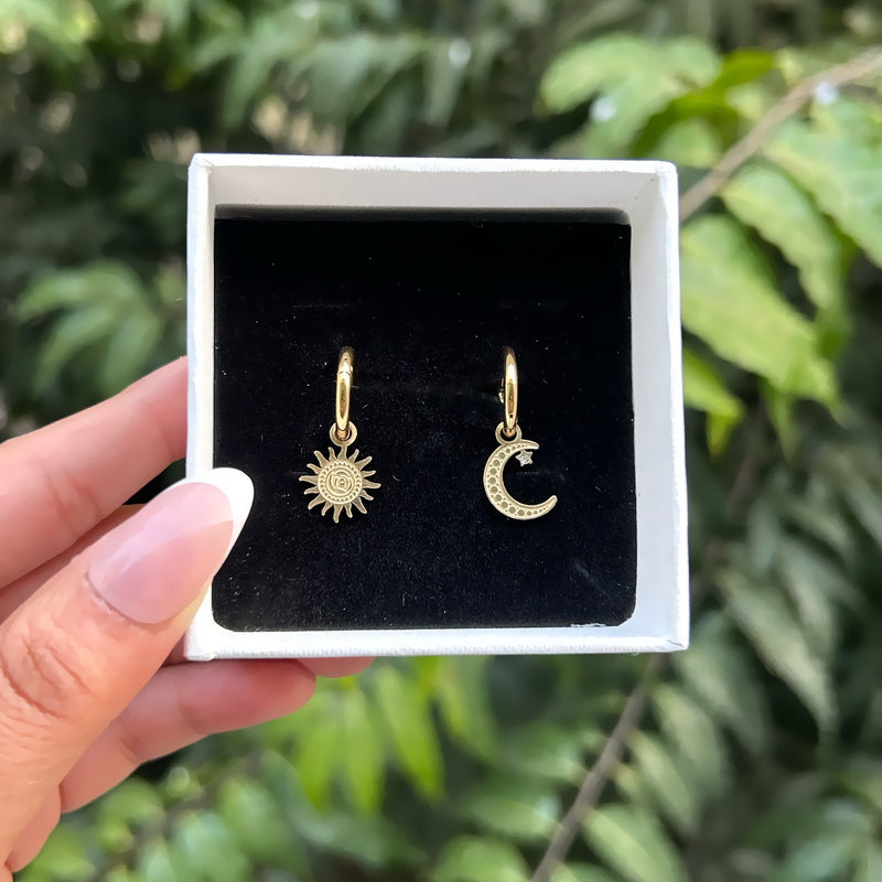 SUN & MOON EARRINGS - 18K GOLD-PLATED