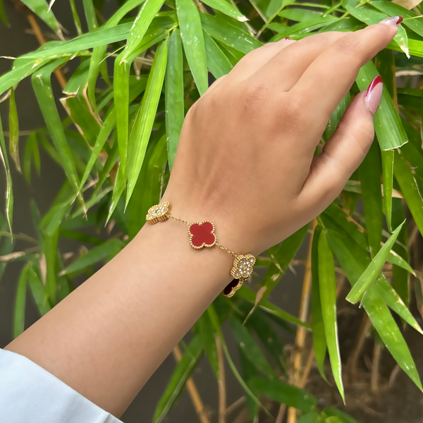 RED ROYAL CLOVER BRACELET - 18K GOLD-PLATED