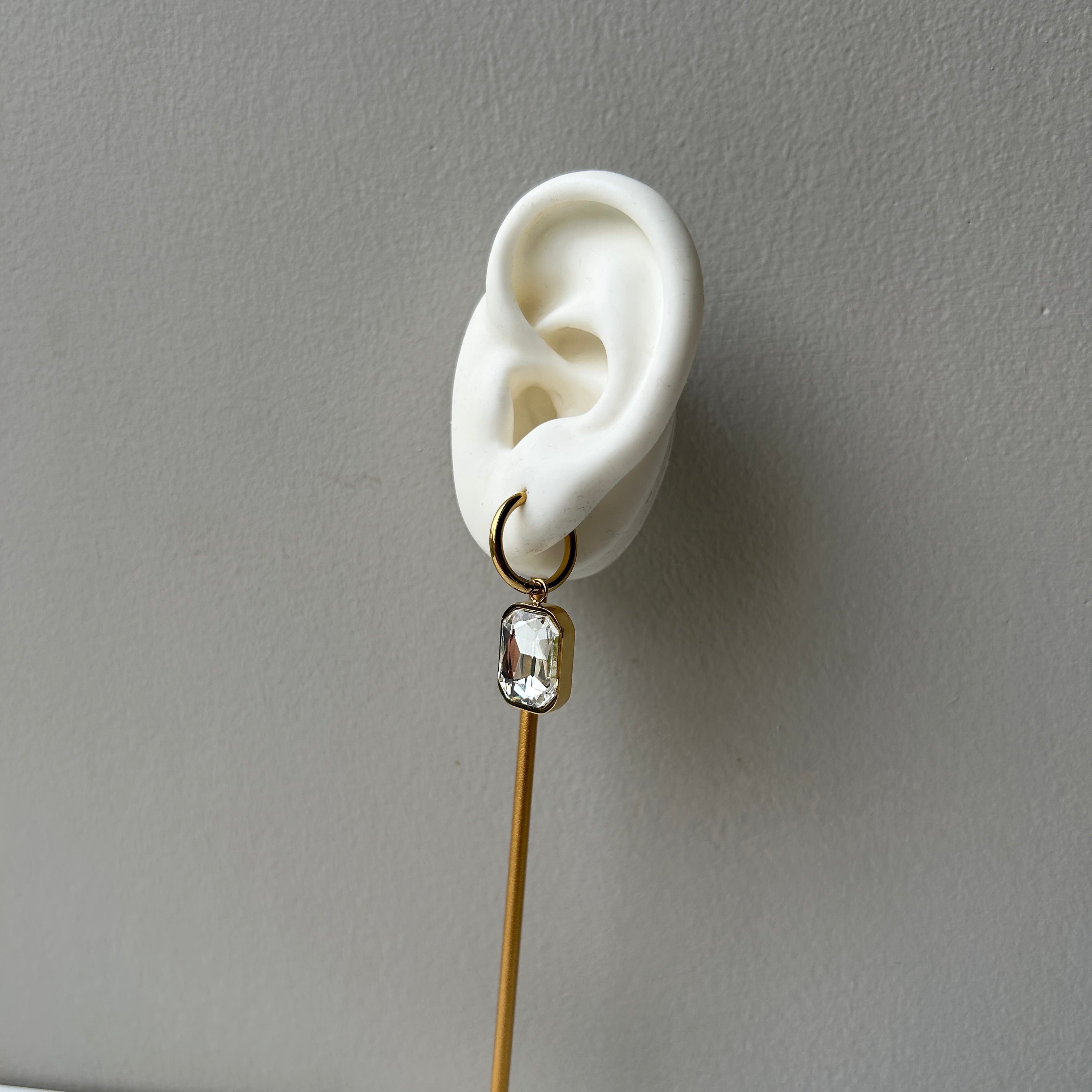 Royal Blanc Drop Earrings