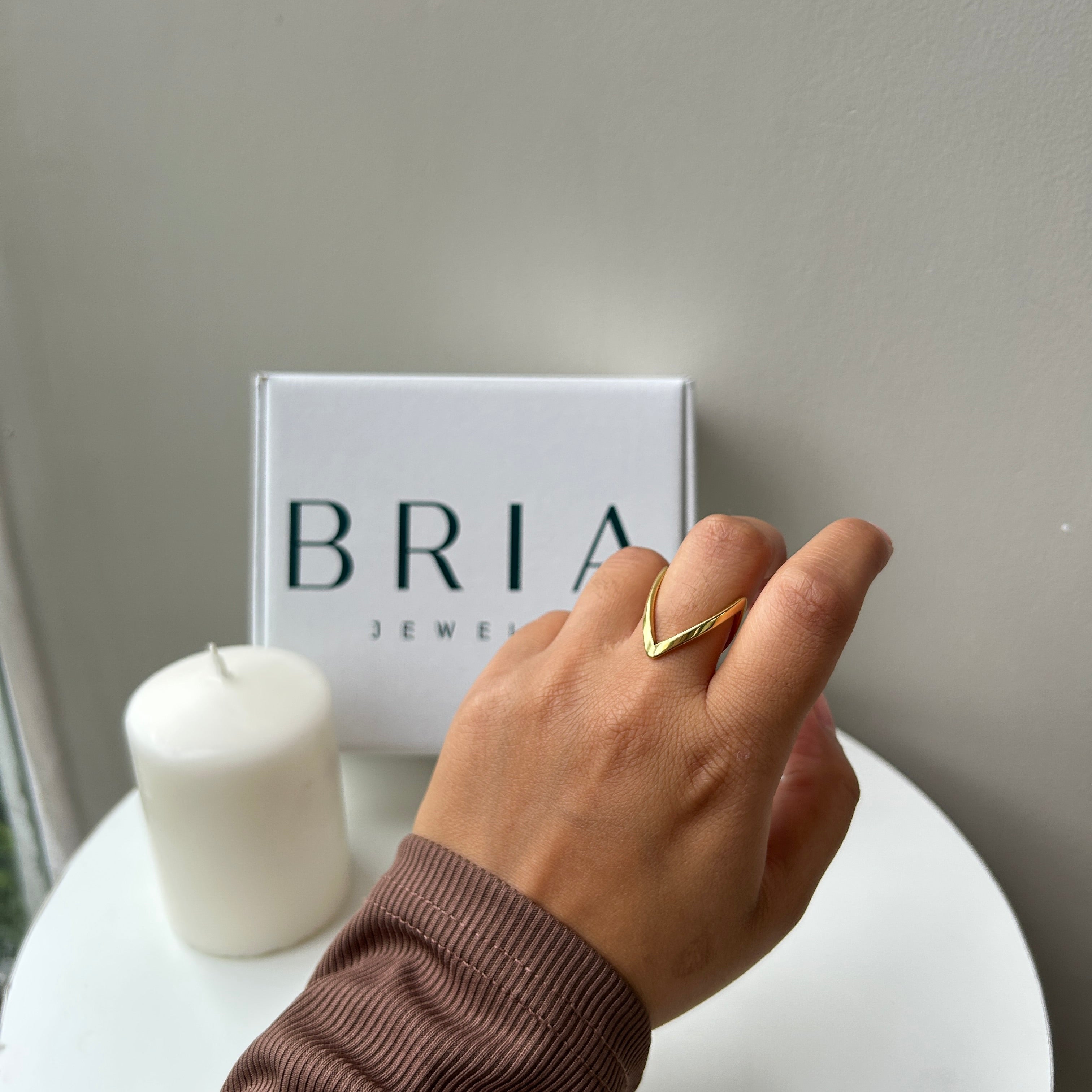 Linea V Ring