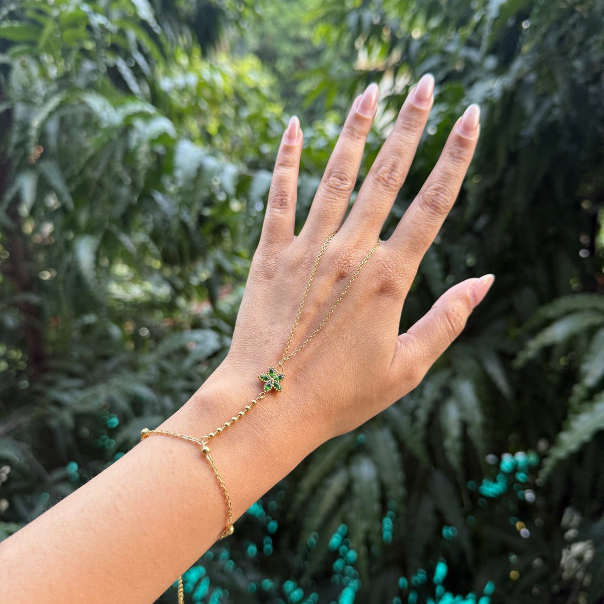 Verde Floral Handchain