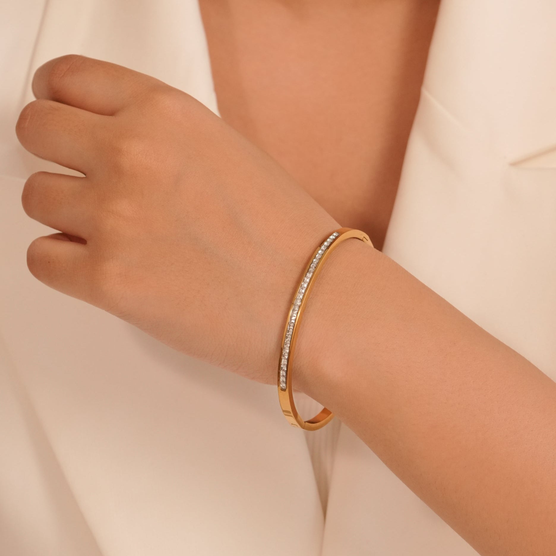 Dainty Bangle