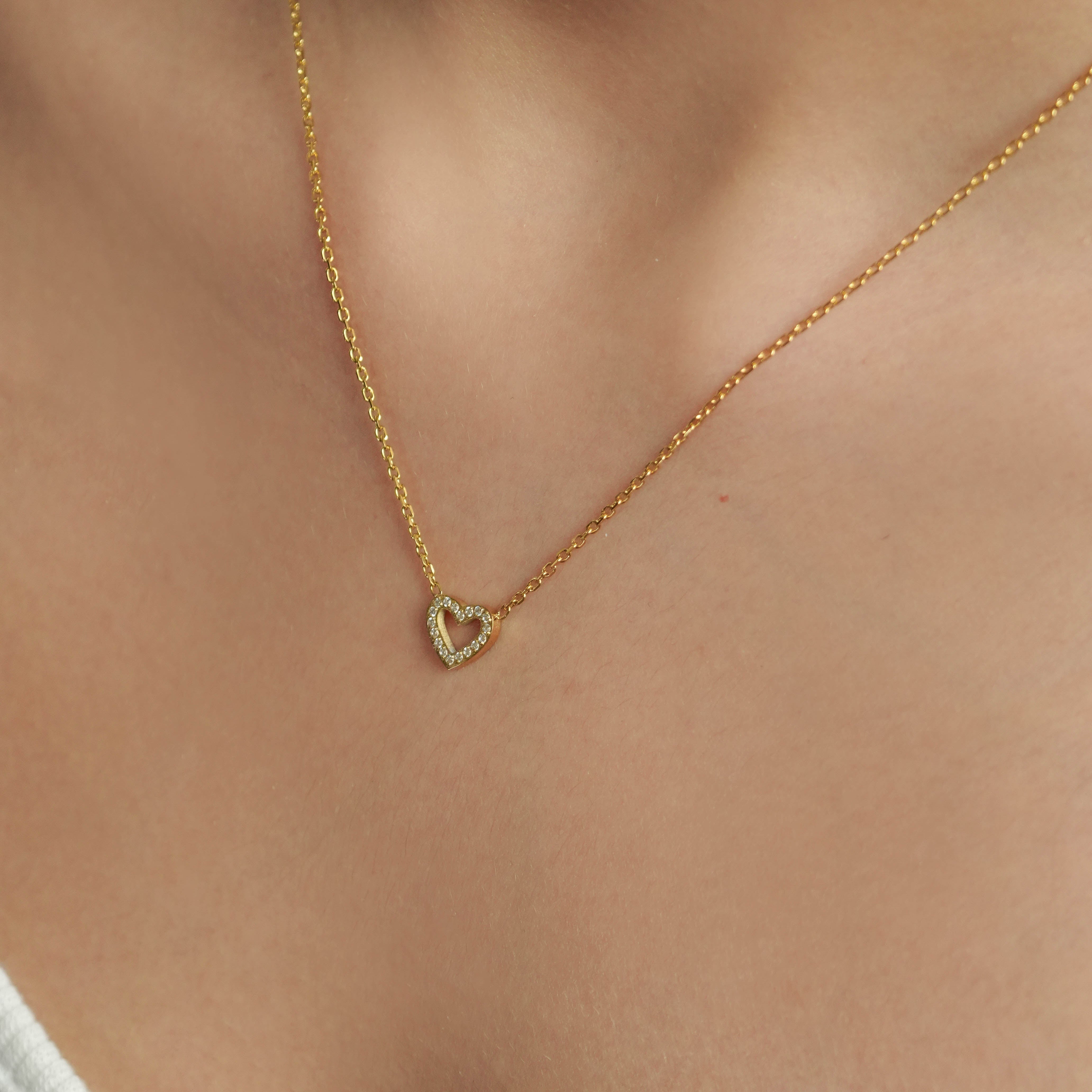 Amour Necklace