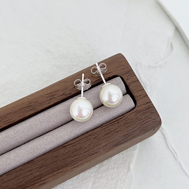 TINY PEARL EARRINGS - Fine Silver